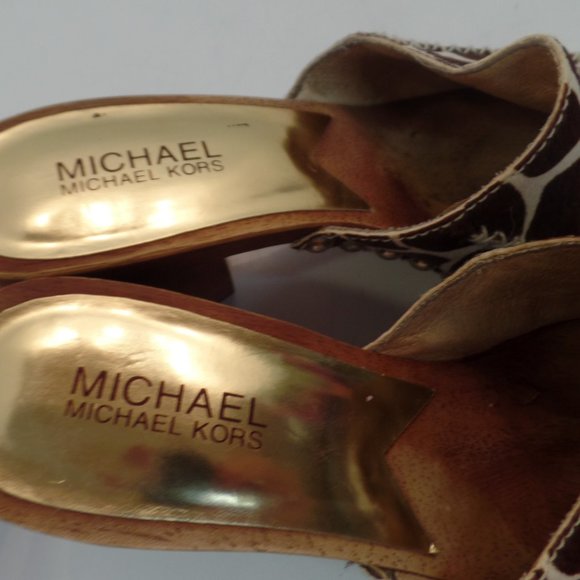Michael  Kors Nailhead Trim Calf Hair Wood Heels Bold Stitching Mules Clogs Sz 8 - Picture 14 of 15
